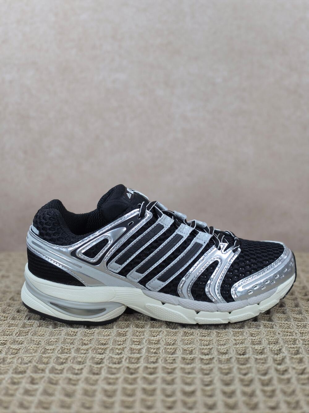 Adidas Adistar Control 5 KI6120 Women’s 6.5 Black Silver Green – Brand New